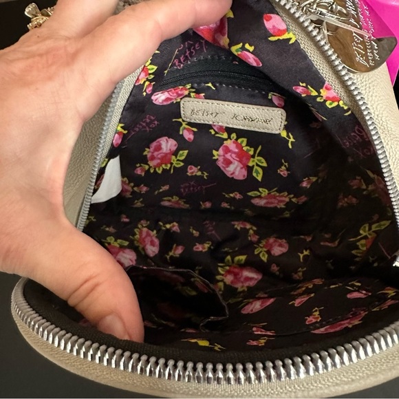 🆕 Betsey Johnson Hearts Backpack Quilted Small Bisque Beige NWT Other - Picture 6 of 8